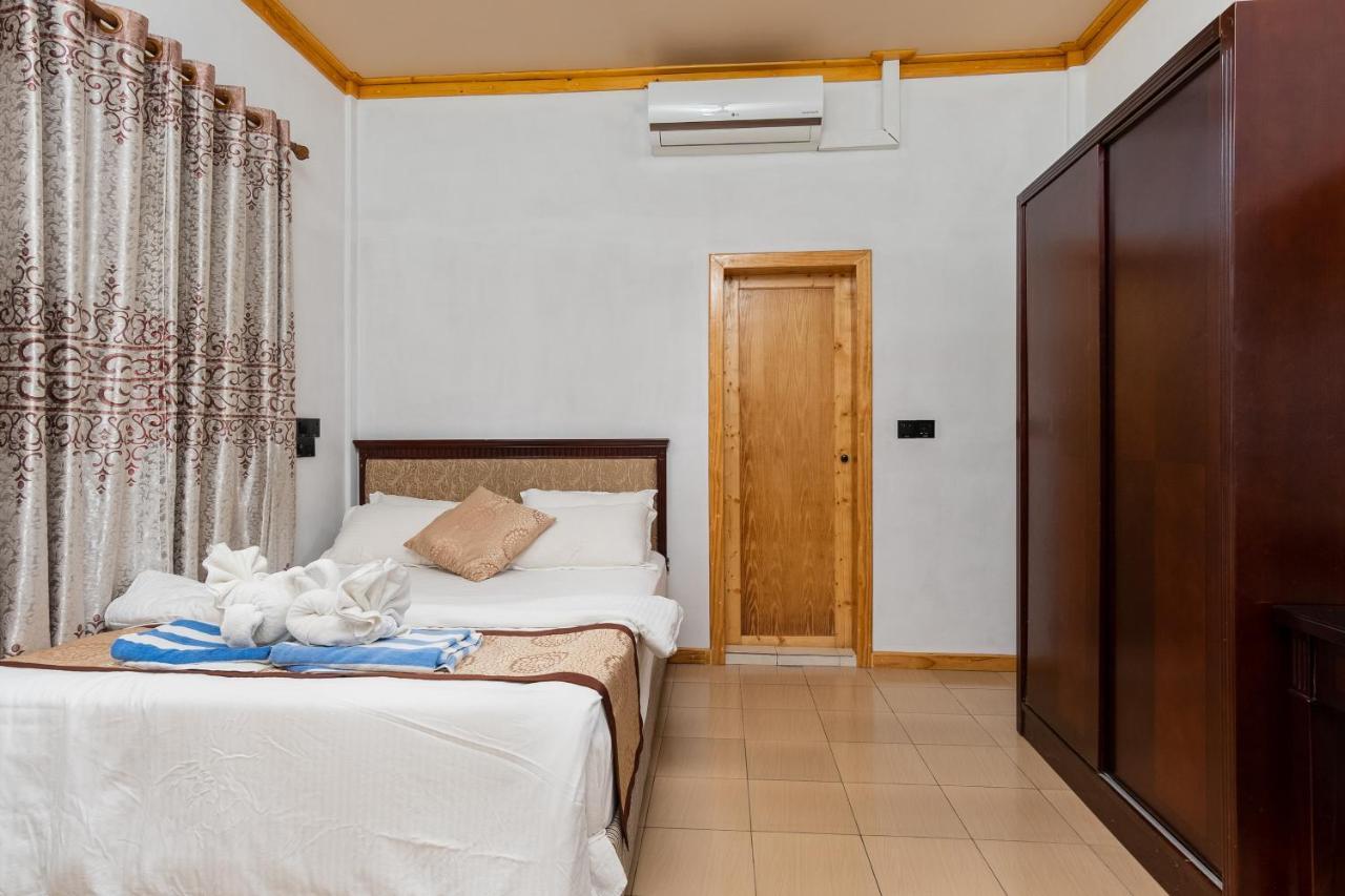 Thundee Inn Ukulhas Island Exterior photo